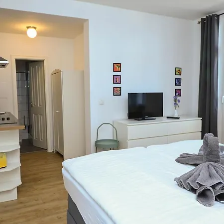 Ferienwohnung Seeblick - Sanssouci *